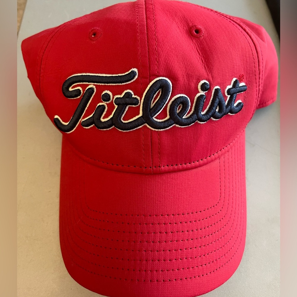 Titleist Red St Louis Cardinals Adjustable Hat LIKE NEW